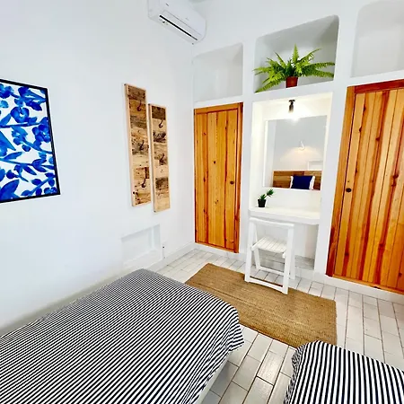 Villa Lori, Pool, 5 Min Drive To In Albufeira
